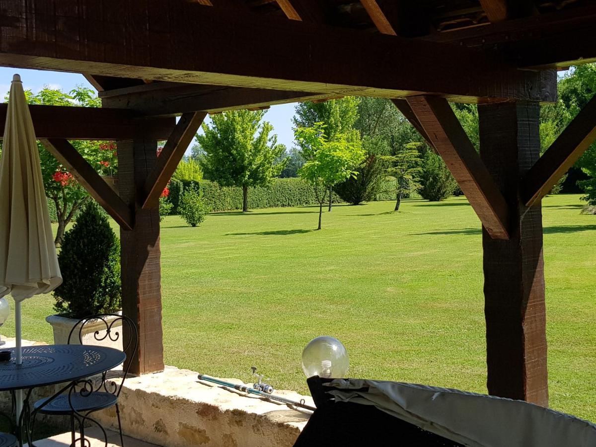 Bed and Breakfast Moulin Du Soustre Cavagnac Esterno foto