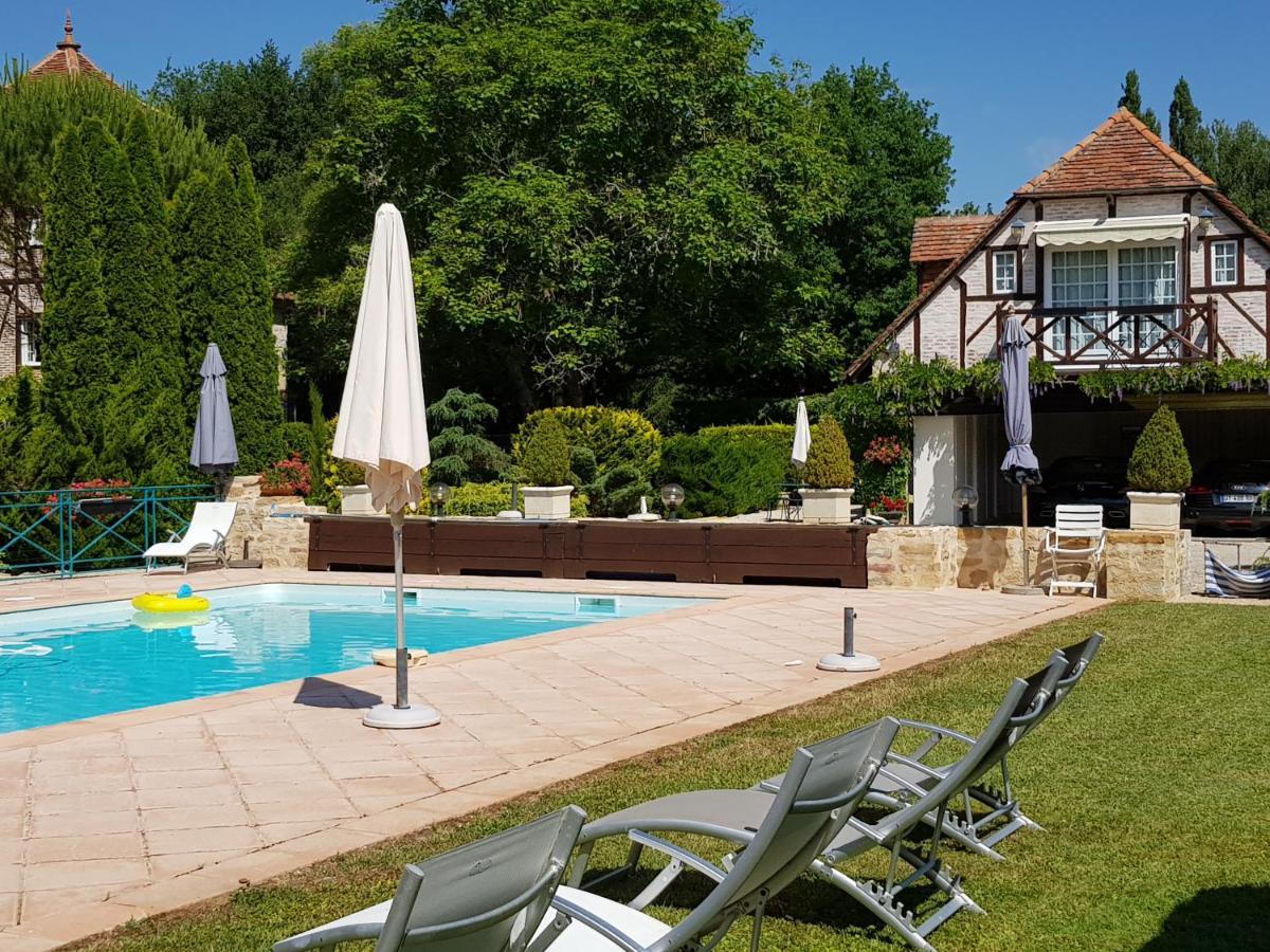 Bed and Breakfast Moulin Du Soustre Cavagnac Esterno foto