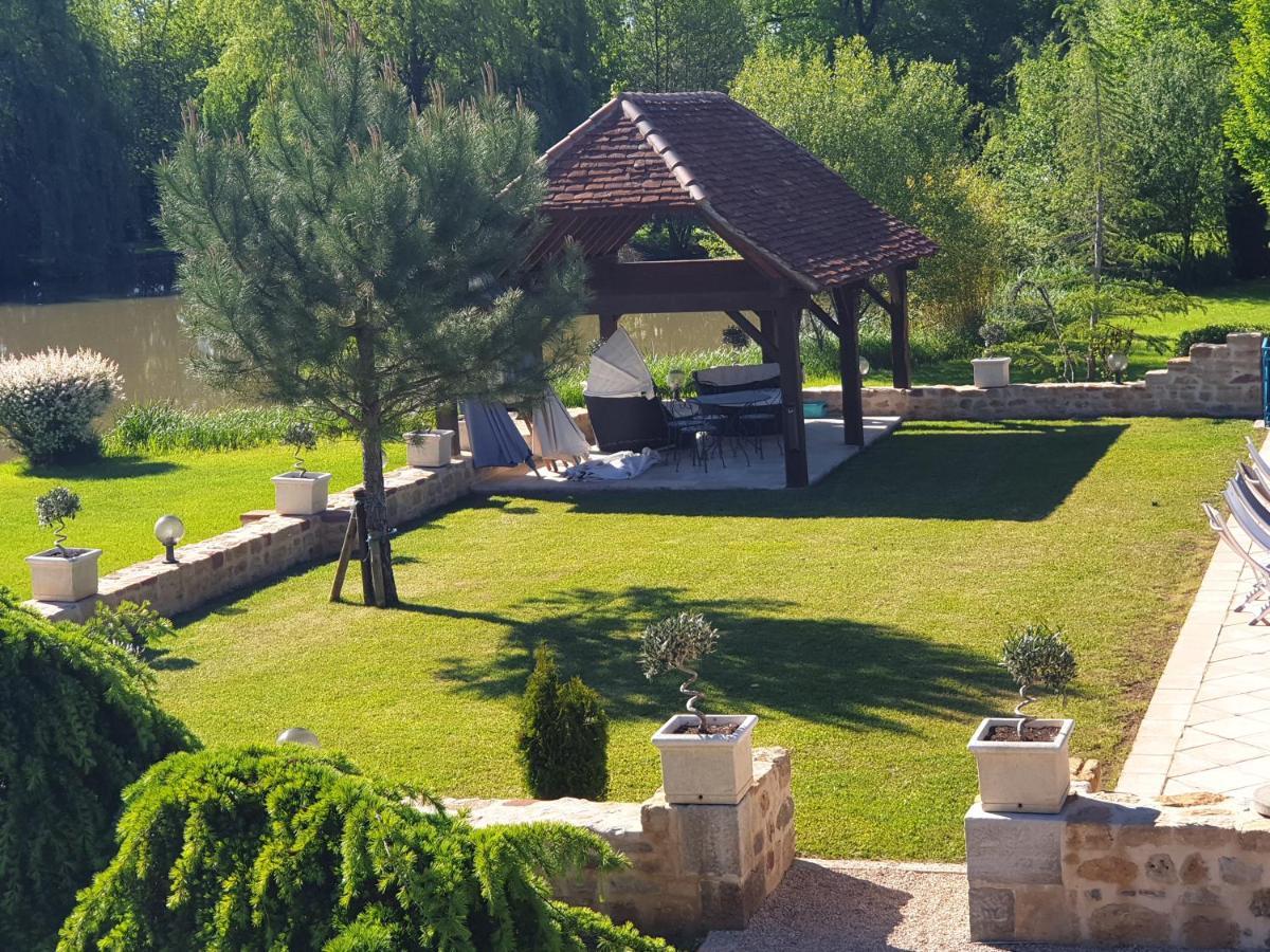 Bed and Breakfast Moulin Du Soustre Cavagnac Esterno foto