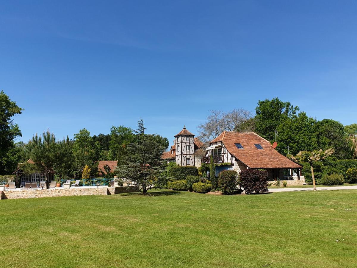 Bed and Breakfast Moulin Du Soustre Cavagnac Esterno foto