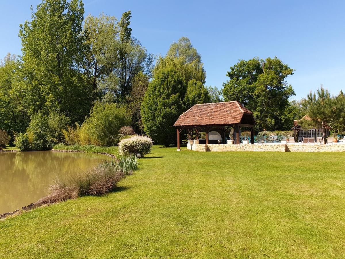 Bed and Breakfast Moulin Du Soustre Cavagnac Esterno foto